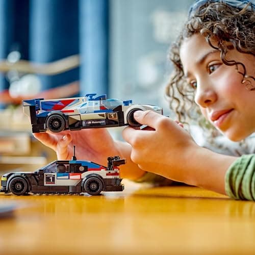 LEGO Speed Champions Voitures de Course BMW M4 GT3 et BMW M Hybrid V8, Véhicules Jouet pour Enfants, 2 Modèles à Construire, 2 Figurines de Pilotes, Idée Cadeau pour Garçons et Filles Dès 9 Ans 76922