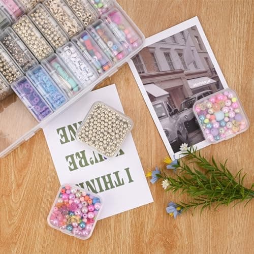 Mathtoxyz Lot de 31 petites boîtes de rangement en plastique transparent avec couvercle à charnière et rectangulaire pour la fabrication de bracelets, bijoux, loisirs créatifs, ongles