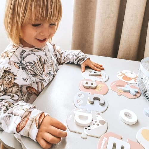Mamabrum, Puzzle Alphabet en Bois, 26 Lettres en Bois, 26 Puzzles en Carton, Support pédagogique pour l'apprentissage de l'alphabet, Reconnaissance des Lettres, Couleurs Pastel