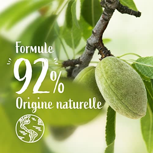 Le Petit Marseillais Crème de Douche Lait d'Amande Douce Bio, 6 x 250 mL | Extra Douce, Gel douche avec 92 % d'ingrédients d'origine naturelle, pH neutre pour la peau et sans colorant