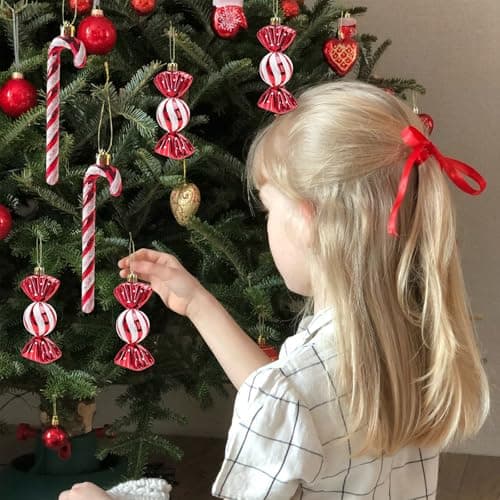 Focenat 18 Pcs Canne de Bonbons Plastique de Noël, Sucre d'orge pour Sapin Noël, Suspendus Candy Cane, Ornements de Sapin Noël, Pendentif de Noël de Décorations (Rouge)
