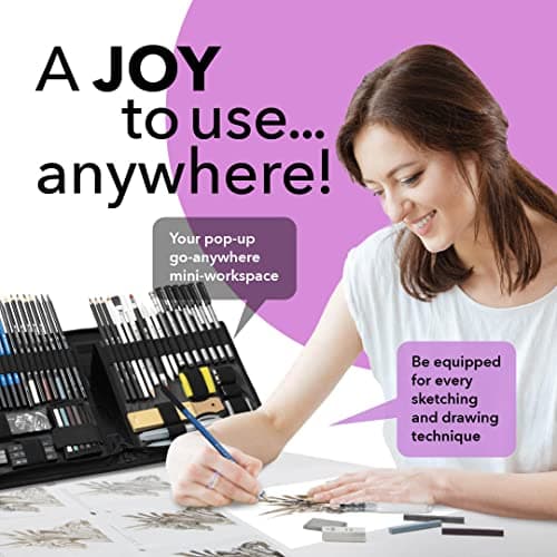 Castle Art Supplies Set 60 pièces Dessin et Croquis | Crayons, Bâtons Graphites, Fusains, Pastels et Solubles à l’Eau, Feutres Fins | Pour Professionnels et Artistes Adultes | Étui de Transport Zippé