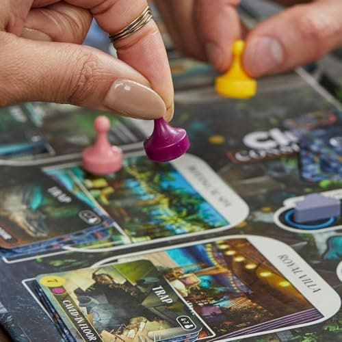 Hasbro Gaming Cluedo Conspiration, Jeu de Mystère, Jeux de Société pour Ados et Adultes, 4 à 10 Joueurs, Jeu d'Enquête et d'Énigme Multijoueur avec Rôles Secrets, Cadeau de Noël