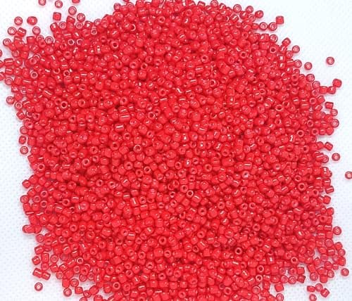 Lot de 3300 perles de rocaille en verre opaque, mates, 8/0, perles poney, 3 mm, perles poney, perles de rocaille opaque, perles de rocaille (rouge clair)