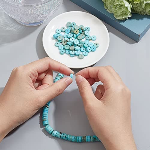 SUNNYCLUE 1Boîte 122Pcs Gemstone Perles Heishi Perles Naturelles Perles Rondes Plates 8mm Disque Perlé Stone Perles Entretoises Lâches pour la Fabrication de Bijoux Kit de Perles Turquoise Couler
