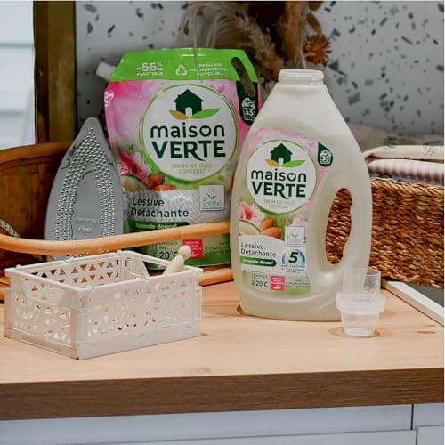Maison Verte - Recharge Lessive Liquide - Parfum aux Huiles Essentielles - Lessive Détachante - Amande Douce - Peaux Sensibles - Efficace dès 20°C - 5 Enzymes Actives d'Origine Naturelle - 33 Lavages