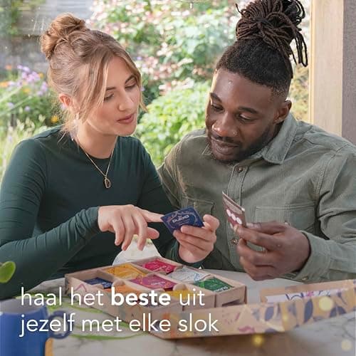 Pukka Coffret Sélection, Idée Cadeau Femme et Homme, Coffret Cadeau de Tisanes, Coffret Cadeau Thé 100% Bio Noël, Anniversaire, 9 Saveurs, Matcha, Gingembre, Miel, Nuit paisible et plus, 45 Sachets