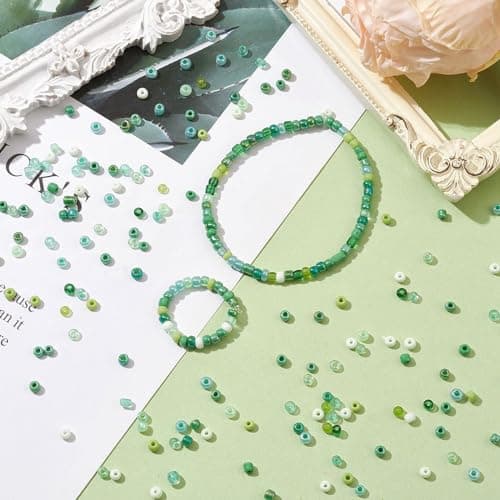 UR URLIFEHALL Lot de 3 600 mini perles intercalaires en verre 8/0 pour fabrication de bijoux - 12 couleurs - Vert