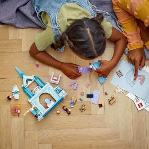 LEGO Disney Princess Le Château de Glace d’Elsa, Jouet de Princesse La Reine des Neiges, 2 Figurines Animales et Mini Poupées Elsa et Anna, Cadeau pour Filles et Garçons Dès 4 Ans 43238