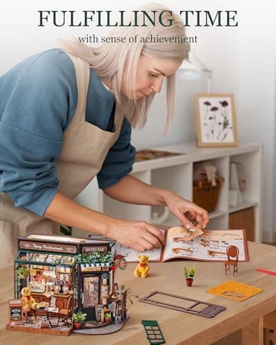 Rolife Maison de Poupée Restaurant Tipsy DIY Maison Miniature Kit Café Miniature Kit de Modèle Décoration Intérieure Cadeau d'anniversaire pour Enfants et Adultes
