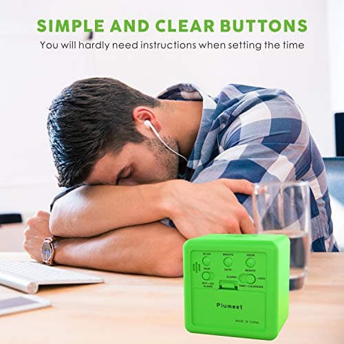 Plumeet Facile à régler Réveil de Voyage Numérique Fonction Snooze, Veilleuse Doux, Large écran Afficheur Temps et Mois et Date et Alarme, Alarme Sonore Progressive et Taille Maniable (Vert)