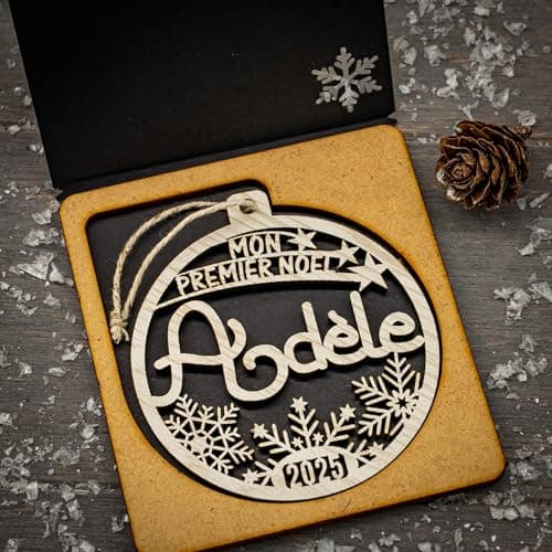 Boule de Noël Mon premier Noël, prénom et année personnalisable, Décoration en bois pour sapin, étui cadeau en option. Cadeau de Noël, naissance.