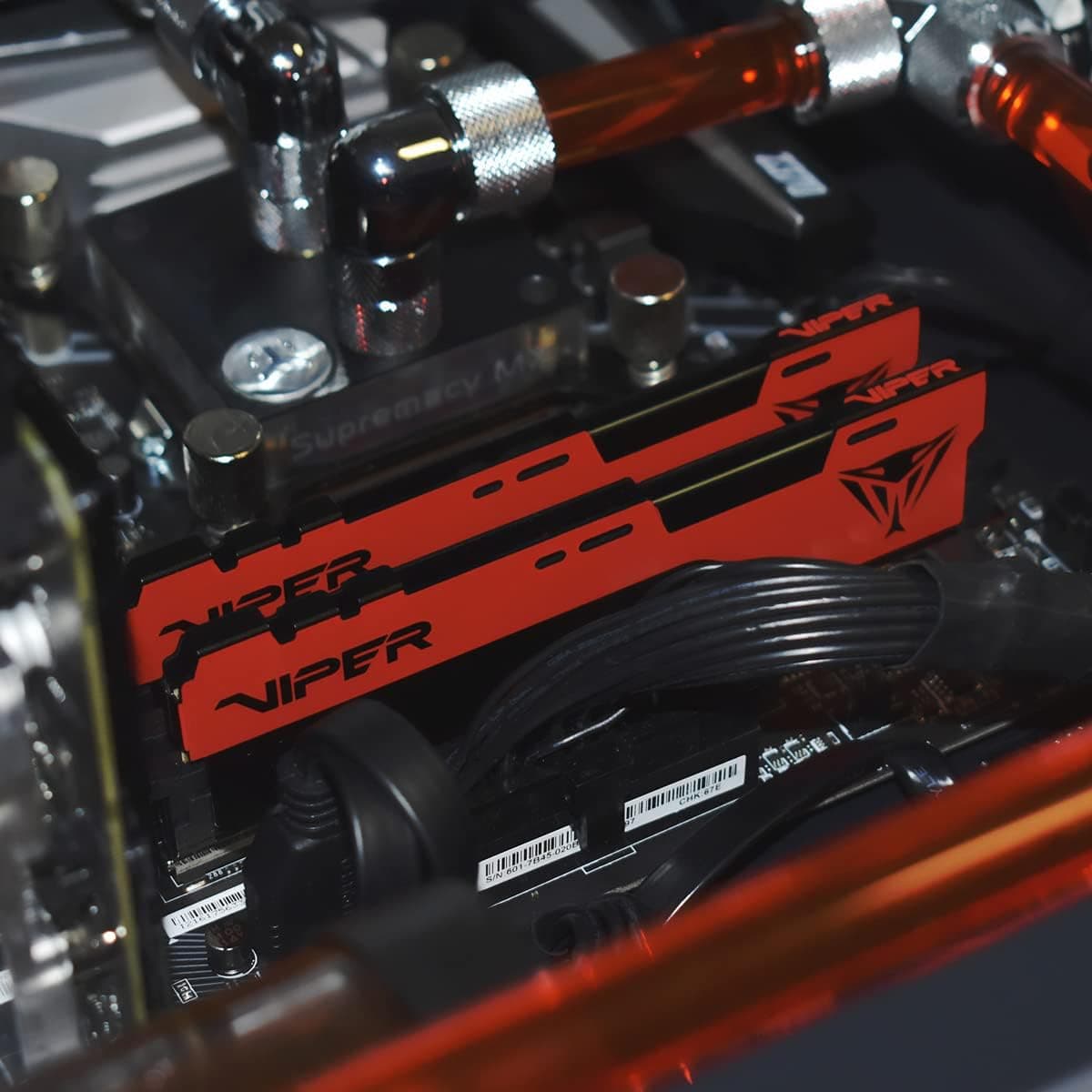 Patriot Memory Viper Elite II DDR4 3200 16Go (2x8Go) C18 Mémoire RAM Haute Performance XMP 2.0 Noir/Rouge