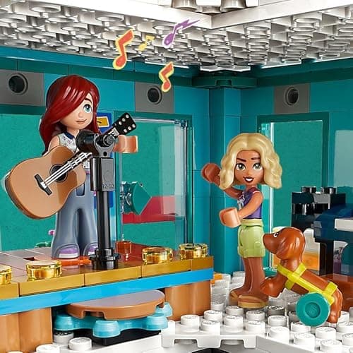 LEGO 41748 Friends Le Centre Collectif de Heartlake City, Jouet Modulaire avec Studios d'art et d'Enregistrement, Salle de Jeux, Pickle Le Chien et Plus, Cadeau pour Enfants