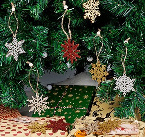 ilauke Flocons de Neige en Bois de Noël Ornement,24Pcs Artisanat en Bois de Flocon,6 Styles Deco Noël Bois Flocon avec Ficelle de Chanvre,Suspension Noël en Bois pour Décoration de Fête d'hiver-7cm