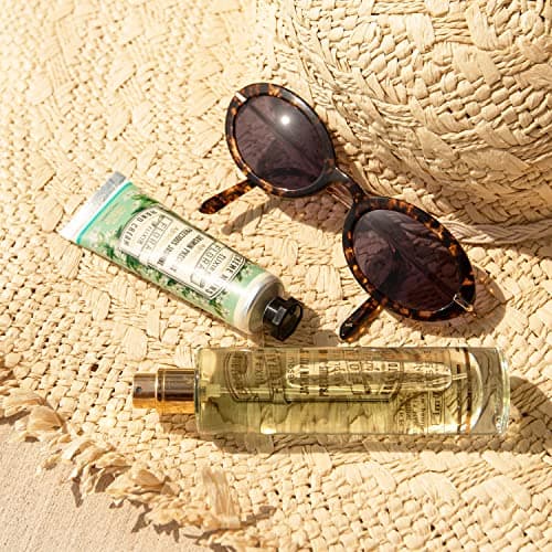 Panier des Sens - Crème Mains pour Peau Sèche Jasmin - Mini Creme Mains Hydratante - A base d'Huile d'Olive et d'Amande - Soin des Mains Fabriqué en France - 96% d'Ingrédients Naturels - 30 ml