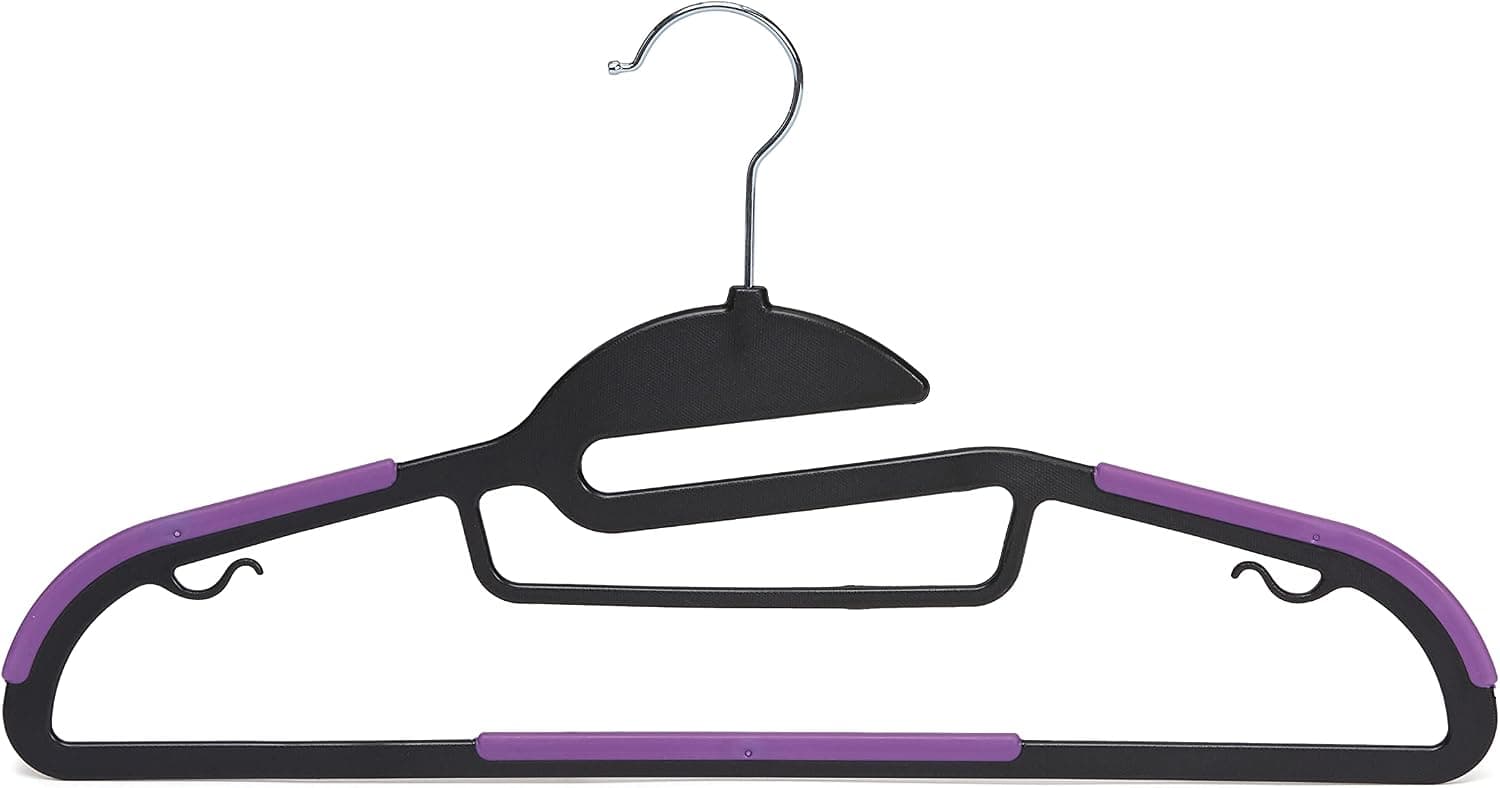 Amazon Basics Cintres en plastique enduit de caoutchouc, noir/violet, Lot de 50
