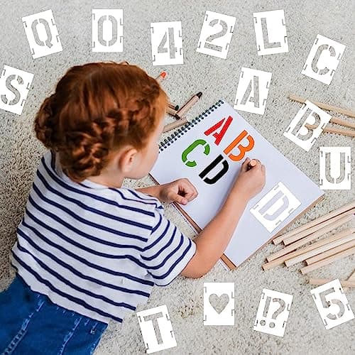 42 Pcs Alphabets Numéro Pochoirs, 7,5cm Plastique Réutilisable Pochoir de Lettres Pochoirs d'Artisanat de Numéros pour La Peinture Art Projects Décoration DIY