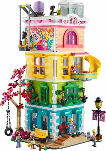 LEGO 41748 Friends Le Centre Collectif de Heartlake City, Jouet Modulaire avec Studios d'art et d'Enregistrement, Salle de Jeux, Pickle Le Chien et Plus, Cadeau pour Enfants