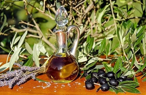 Savon d'Alep Traditionnel - 60% Huile d'olive - 40% Huile de Baies de Laurier - (2 x 200grs) - Fait à la main, Hydratant & Naturel, Idéal pour Toutes les Peaux