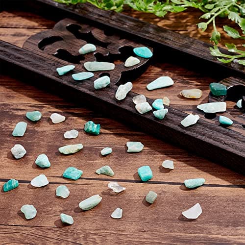 SUNNYCLUE 1 Boîte 100g Amazonite Chip Perles Bleu Pierres Précieuses Irrégulières Guérison Cristal Kyanite Pierre Charme Roches Perle pour la Fabrication de Bijoux DIY Artisanat Chakra Décor Bracelet