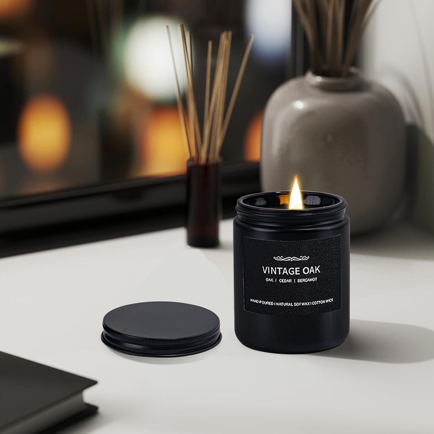 Bougies Parfumées pour Hommes, Ensemble de 4 Bougies de Soja pour la Maison, Cadeaux pour la Fête des Pères, avec des Arômes de Cuir/Chêne/Bois de Lavande/Vanille Fumée