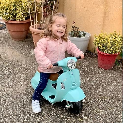 TURBO CHALLENGE - Porteur Vespa GTS Électrique -119151 - Vert d'eau - Batterie 6V + Chargeur USB Inclus - Poids Max 25 Kg - À Partir de 18 Mois