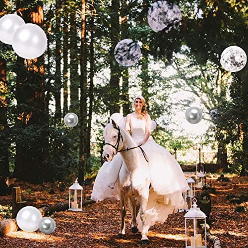 Ballon Blanc et Argent, 50 pièces 12 pouces Argent Confettis Ballons de Fête en Métal Chromé Argenté avec Ruban Argenté pour Décorations de Douche de bébé d'Anniversaire de Mariage