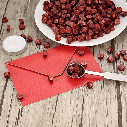 Kit de Cire pour Xceau,240 PCS Perles de Cire à Cacheter PCS+2 Bougie de Thé Blanc+1 Cachetage d'octogone de Cuillère Sceau Cire pour Cachet de Cachet de Cire Rouge