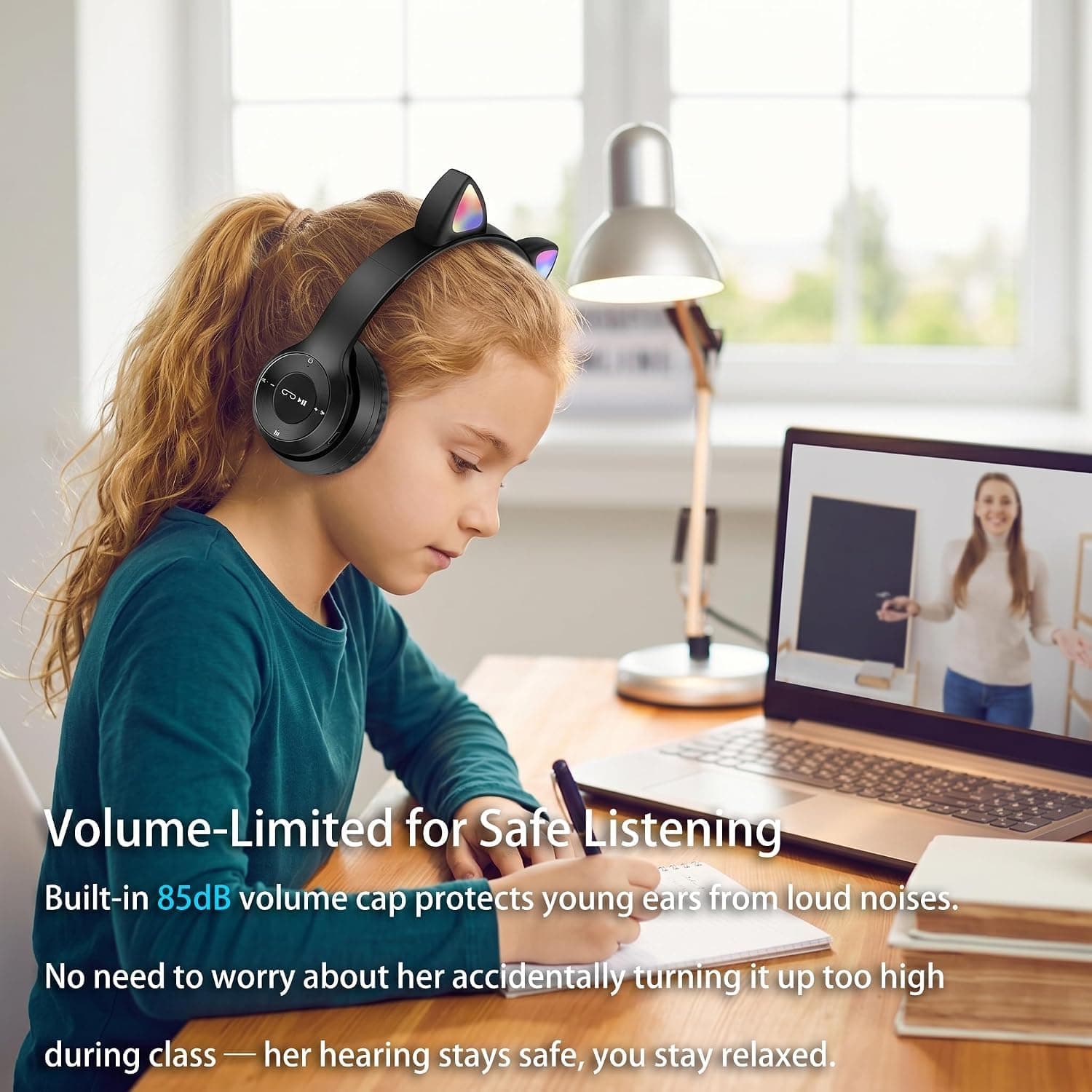 Casque Bluetooth Enfant, Casque sans Fil avec Oreilles de Chat Lumineuses | Casque Audio Pliable LED, Contrôle du Volume de 85dB pour Fille et Garçon 7+