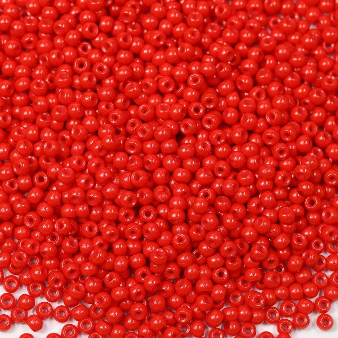 Bala&Fillic Perles rondes de 4 mm de couleur rouge, environ 1500 pièces/100 g dans un sac, perles à broder en verre 6/0 pour la fabrication de bracelets et de colliers (rouge)
