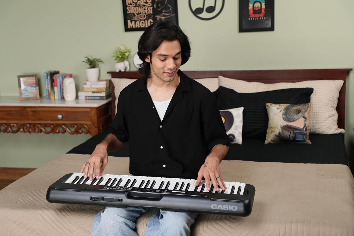 Casio Casiotone CT-S300 Clavier avec 61 Touches à Frappe Dynamique, 400 sons & 77 Rythmes d'accompagnement, Noir