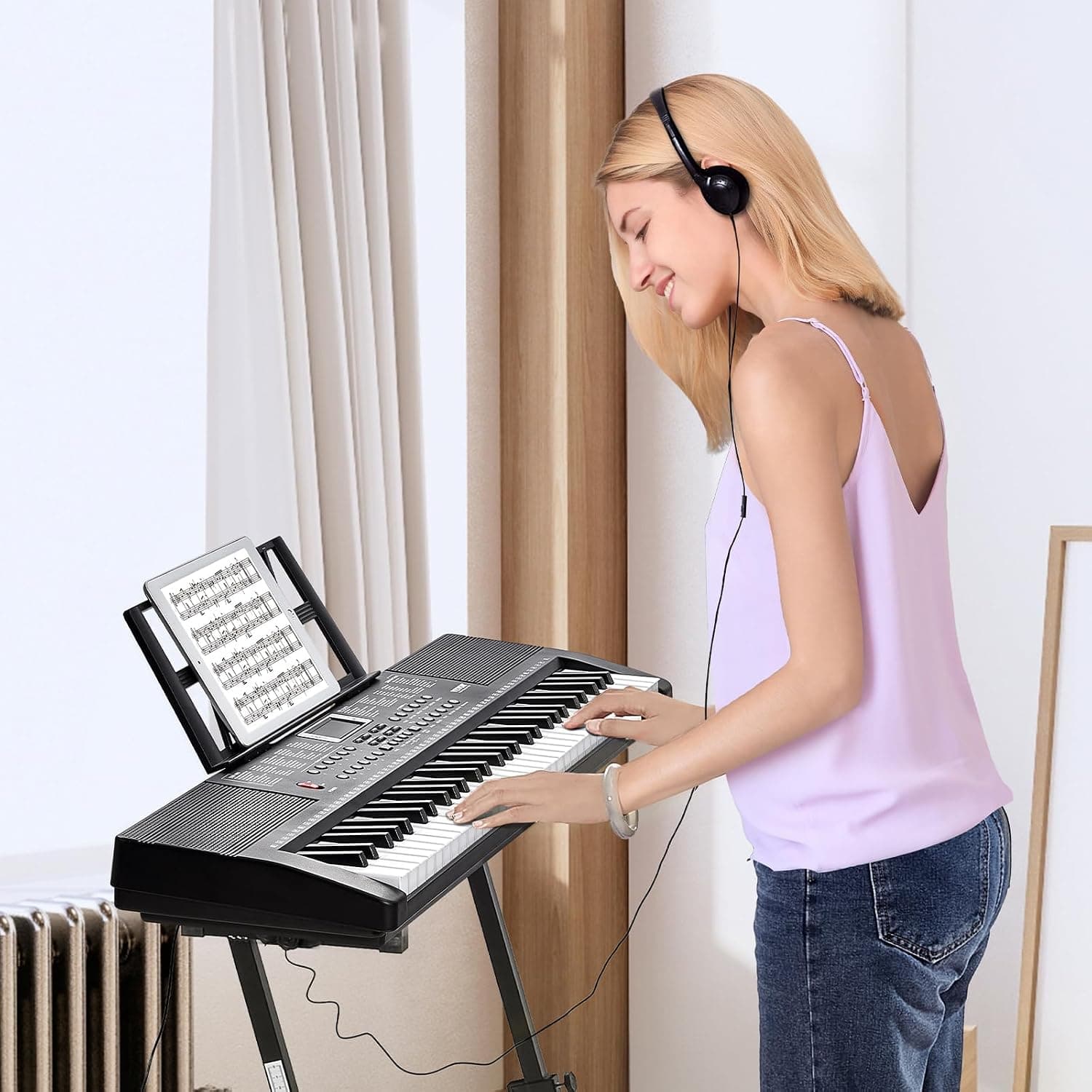 VEVOR Clavier Piano Numérique, 61 Touches, Ensemble Piano à Clavier Électrique Portable, 200 Tons, 200 Rythmes, 60 Chansons de Démonstration, Haut-parleurs Intégrés, Casque, Microphone, pour Débutants