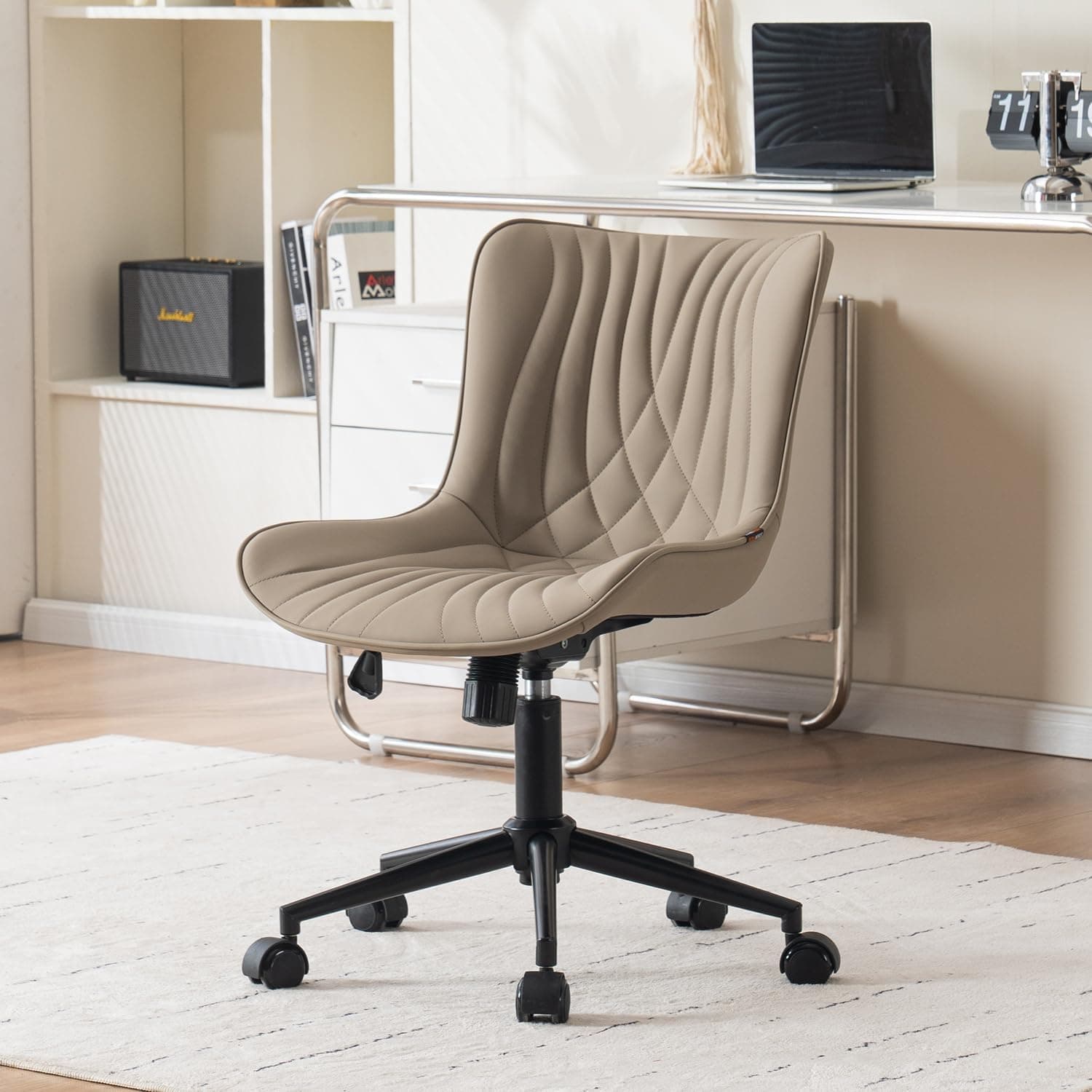 YOUTASTE Chaise de Bureau Ergonomique, Queue de Poisson, Siège Pivotant avec roulettes, Réglable en Hauteur, Cuir PU, Confortable et Modernee, pour Bureau ou Maison, Capacité 136kg, Kaki