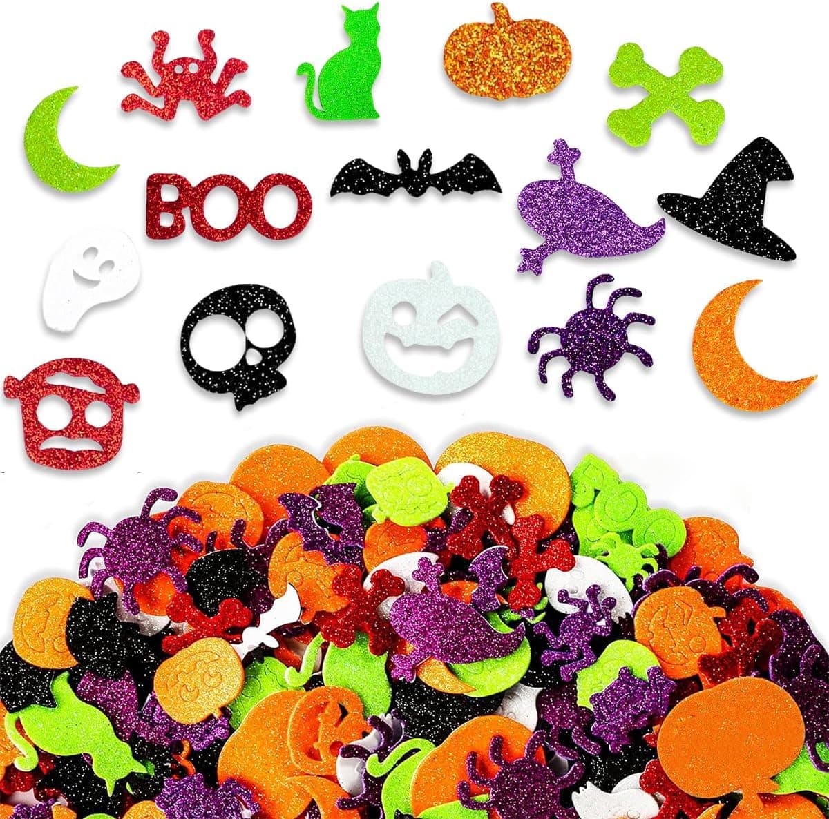 Autocollants Halloween, 500PCS Briller Stickers Halloween en Mousse, Araignée Citrouille Crâne Fantôme Gommettes Enfant pour DIY Décorations d'Halloween, Cadeaux, Scrapbooking, Cartes Invitation