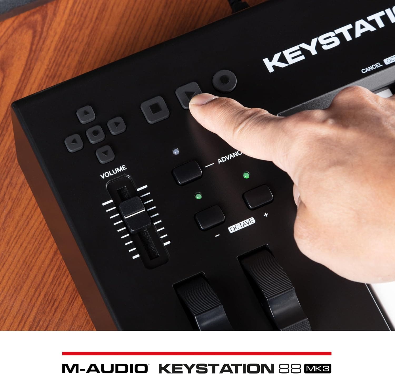 M-AUDIO Keystation 88 MK3 Controleur USB MIDI | Controleur 88 Touches Semi-Lestees pour Synthetiseurs Virtuels et Logiciel DAW d'Enregistrement Inclus