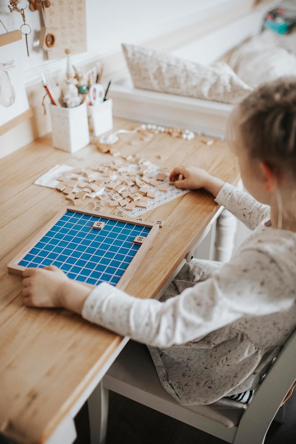 Natureich Montessori Mathématique 1-100 Nombres Tableau Puzzle Garçon et Fille, Enfants à Partir 3 Ans, Planche Empilage Éducatif, Jouets en Bois Apprends à Compter, Maths, Motrices, Chiffres