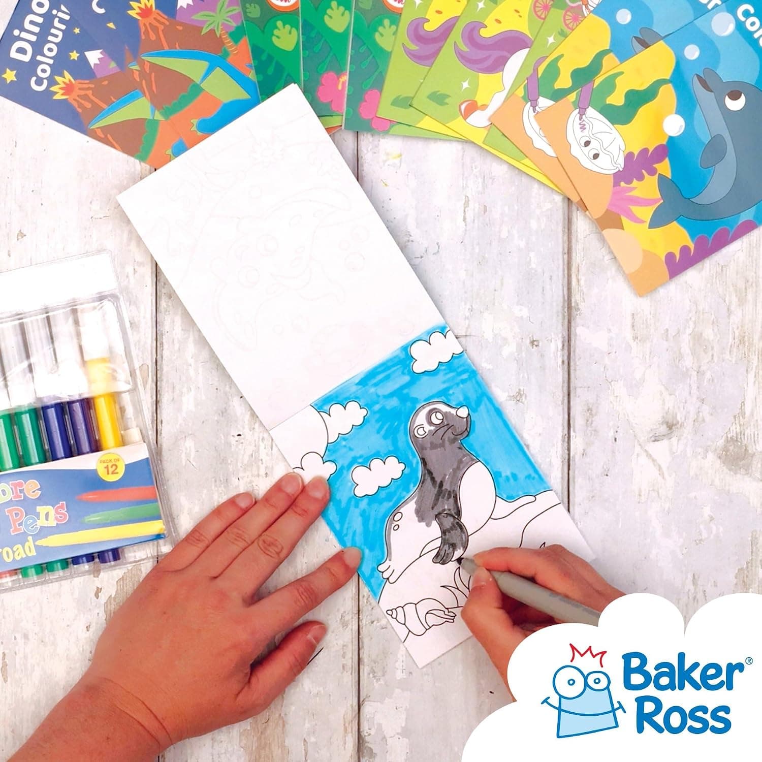 Baker Ross FE577 Mini livres à colorier - Paquet de 12, idéal pour le dessin d'enfants, les activités artistiques à l'école ou à la maison, les loisirs individuels ou l'artisanat de fête