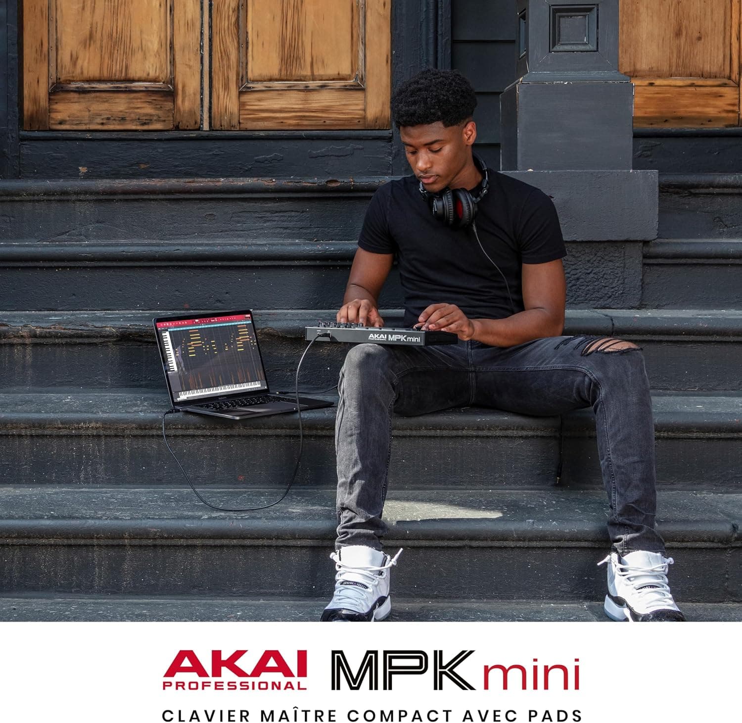 Akai Professional MPK Mini MK3 Clavier MIDI USB 25 Touches, Noir | Touches Mini Sensibles à la Vélocité, 8 Pads MPC, 8 Boutons, Logiciels Inclus, pour Beatmakers, Producteurs et Home Studio