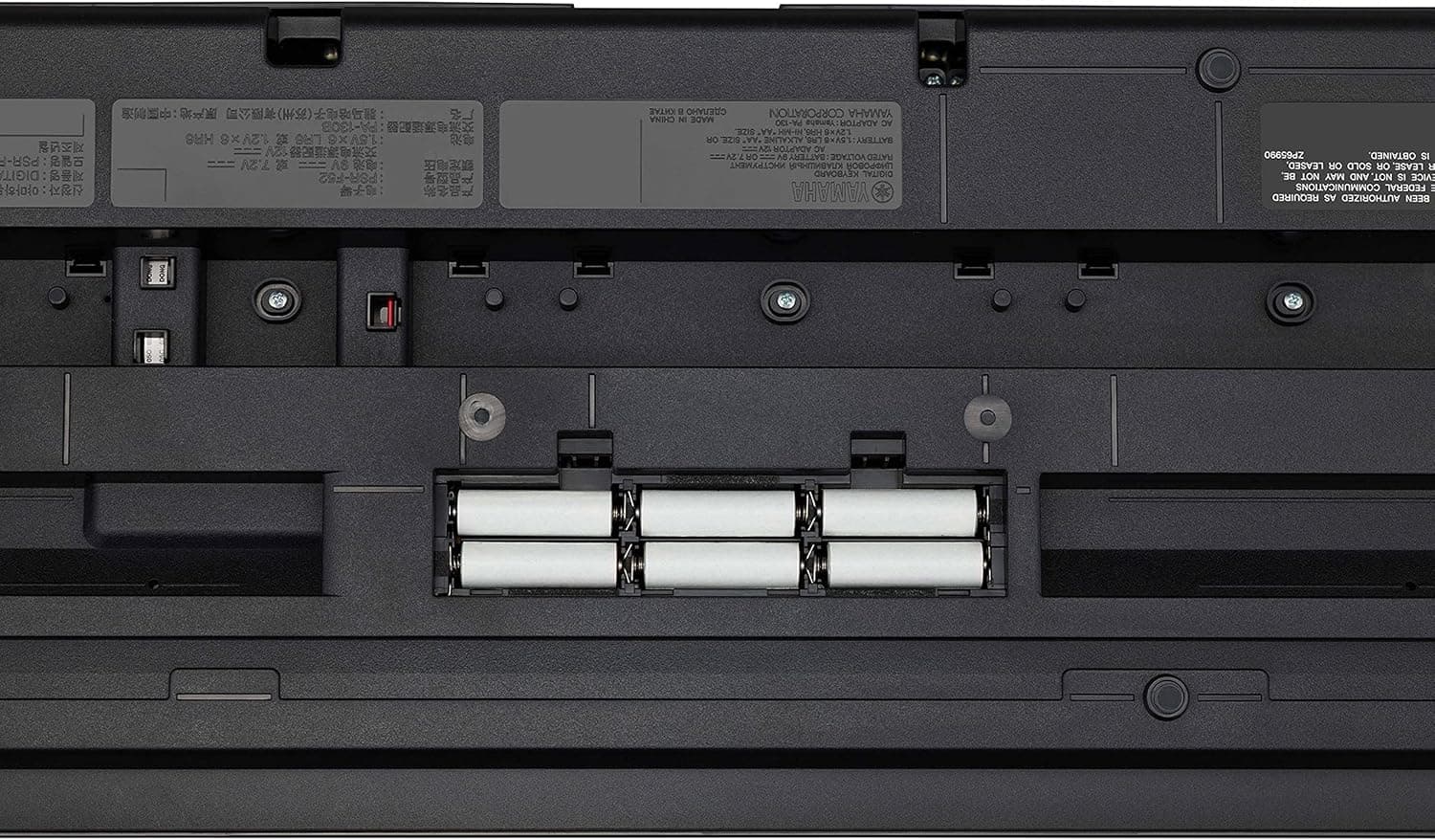 Yamaha PSR-F52 Clavier Arrangeur - Un clavier compact pour les débutants avec 61 notes, 144 sonorités d'instruments et 158 styles. finition en noir