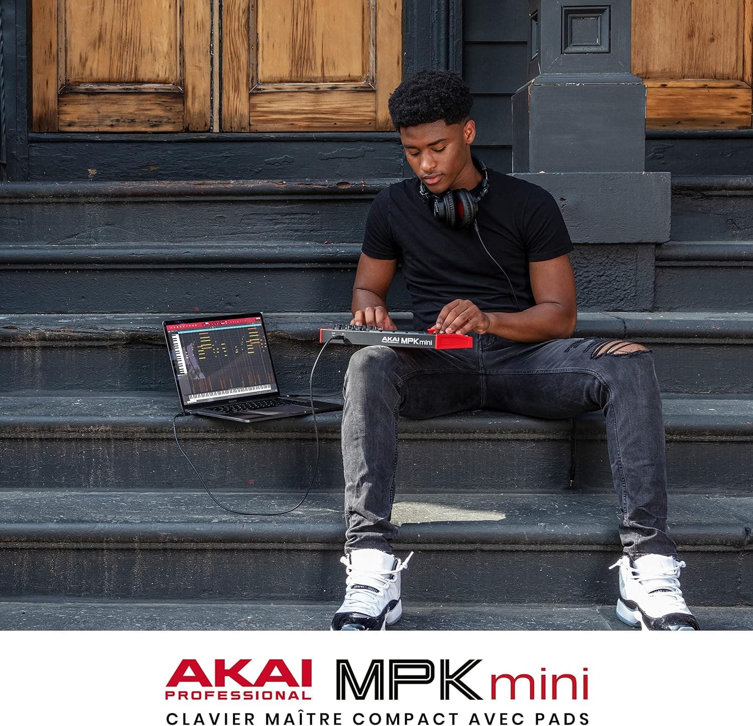 Akai Professional MPK Mini MK3 Clavier MIDI USB 25 Touches | Touches Mini Sensibles à la Vélocité, 8 Pads MPC, 8 Boutons, Logiciels Inclus, pour Beatmakers, Producteurs et Home Studio