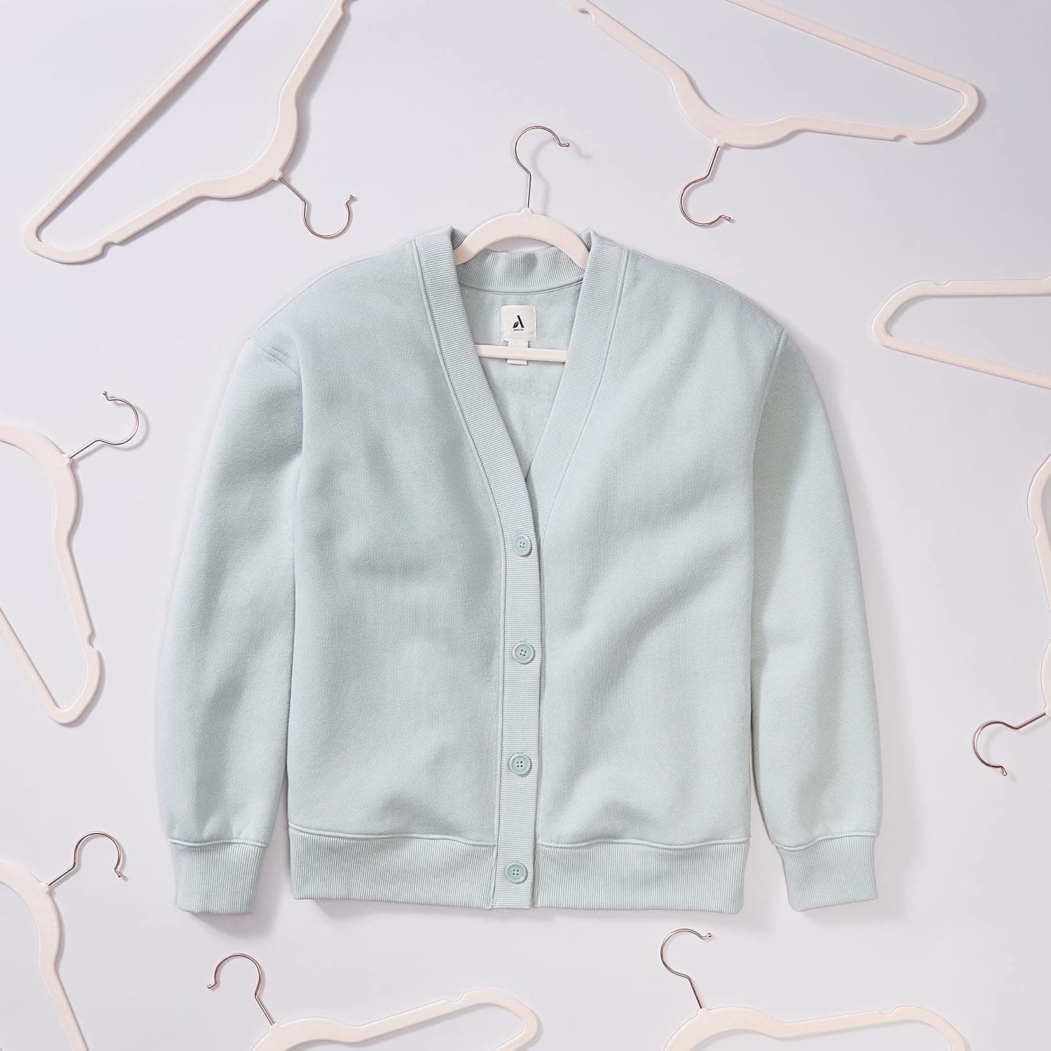Amazon Basics Cintres fins, antidérapants, en velours, Rose Carné/Doré, 50 unités