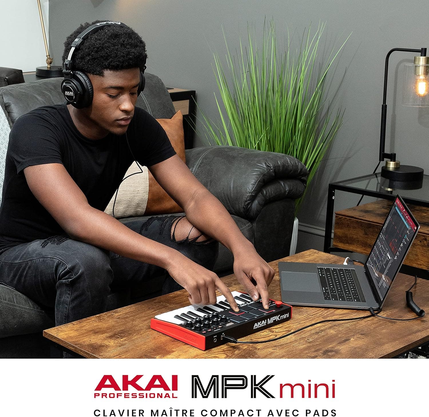 Akai Professional MPK Mini MK3 Clavier MIDI USB 25 Touches | Touches Mini Sensibles à la Vélocité, 8 Pads MPC, 8 Boutons, Logiciels Inclus, pour Beatmakers, Producteurs et Home Studio