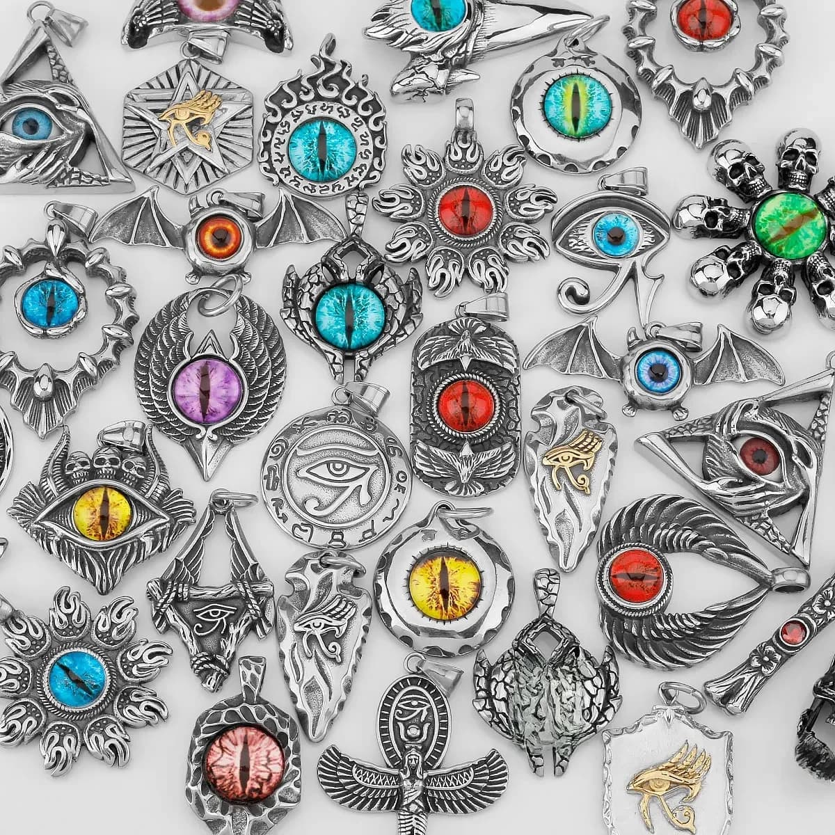 Pendentif en acier inoxydable multi-styles pour hommes et femmes, motif yeux de diable, chaîne de pull, bijoux de Nouvel An, cadeau, vente en gros