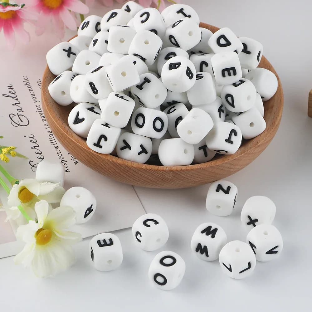 Kovict 10 pièces 12mm Alphabet anglais Silicone lettres perles collier à faire soi-même pour la fabrication de bijoux personnaliser accessoires