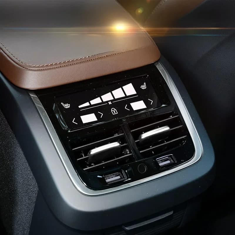 Accessoires automobiles pour Volvo XC60 XC90 S60 V60 V90 S90 V60CC : Purificateur d'air d'échappement arrière, Lampe d'ambiance LED, Recharge USB