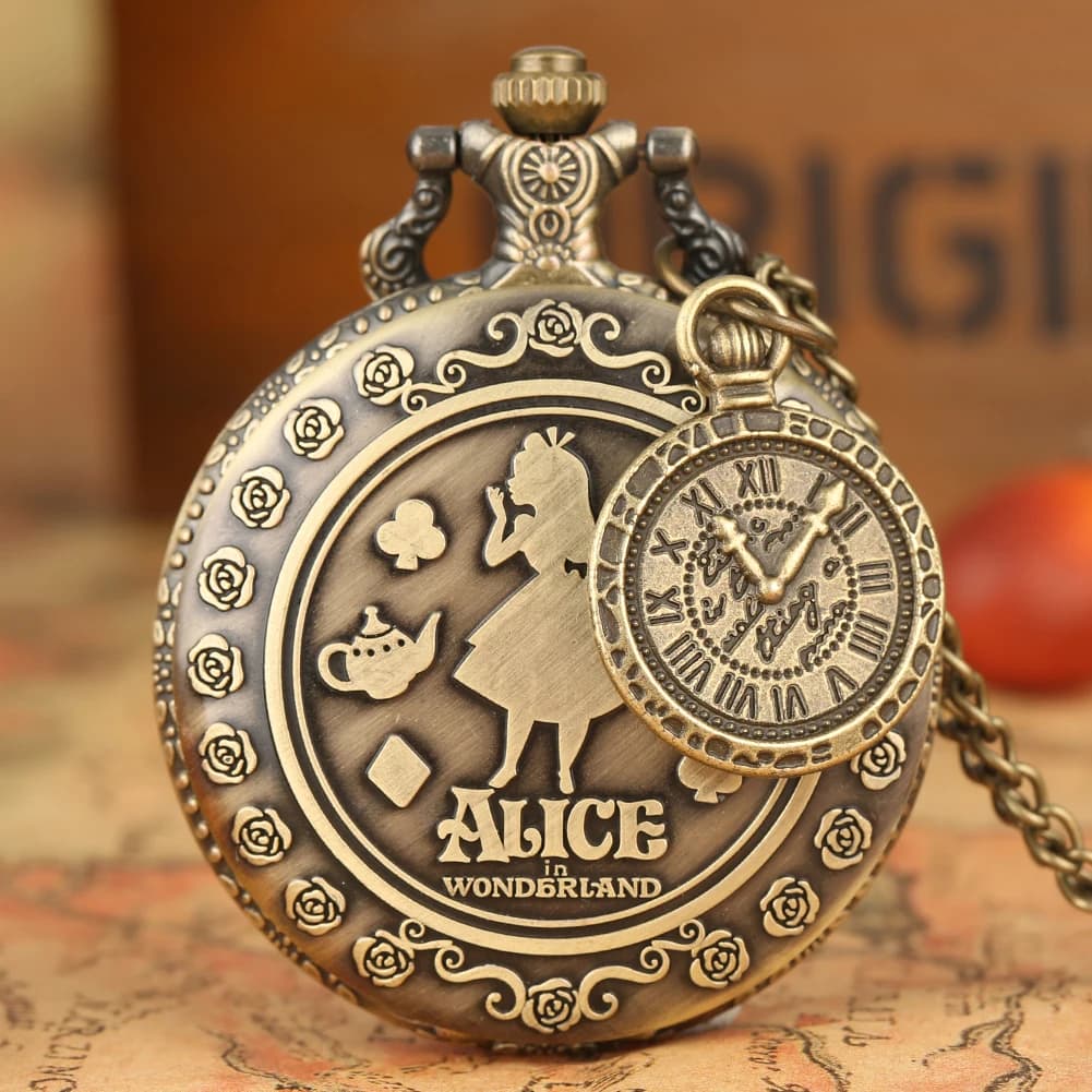Montre de poche rétro en Bronze Alice, accessoire carrousel de Poker, chiffres arabes, collier à Quartz, pendentif, cadeau créatif pour filles et femmes