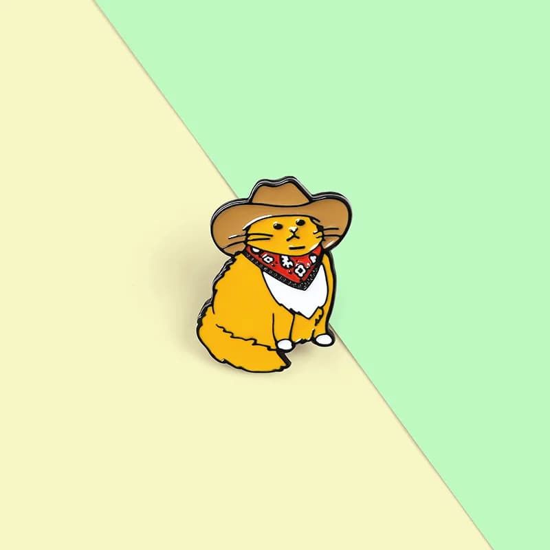 Épingle en émail de cowboy et de chats, broches d'animaux drôles personnalisées, insigne mignon de chapeau de dessin animé, chemise et sac à revers, cadeau de bijoux de chaton pour des amis