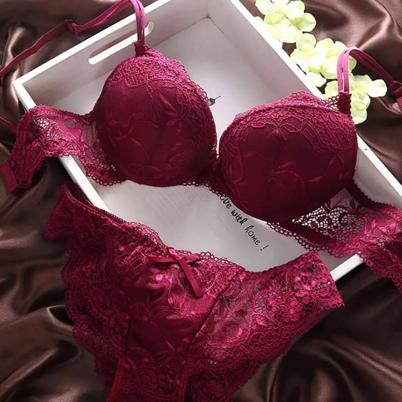 Style européen Sexy ensemble de soutien-gorge femmes sous-vêtements en coton Sexy dentelle culotte femme Push Up brassière mode couleur unie ensemble de Lingerie