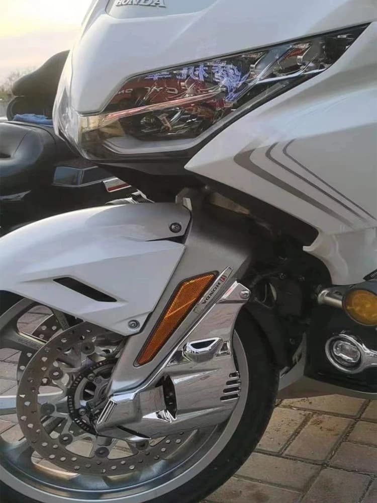 Couvercle d'étrier de frein avant noir/chrome, accessoires de garniture, convient pour Honda Gold Wing GL 1800 Tour DCT Airbag GoldWing GL1800 2018-